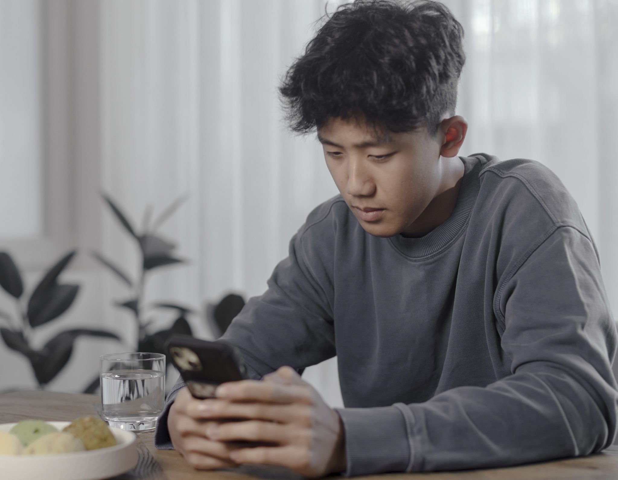 “让我们从源头制止它”宣传活动