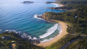 麥肯齊海灘（McKenzies Beach）