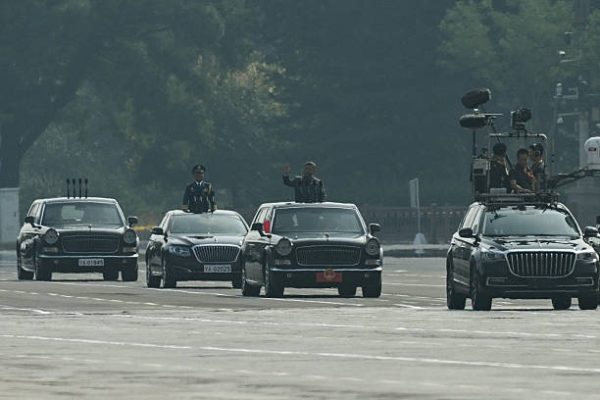 習近平9月3日在北京天安門廣場閱兵。（GREG BAKER/AFP via Getty Images）