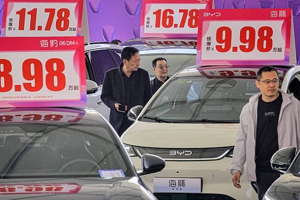 李书福,车市,竞争,车企,电车,新能源,汽车,比亚迪,吉利,长城