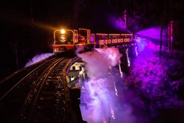 Puffing Billy 夜光列车