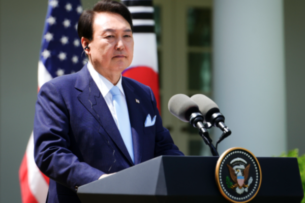 2023年4月26日，華盛頓特區白宮花園，韓國總統尹錫悅在新聞簡報會上發言。(Madalina Vasiliu/英文大纪元)