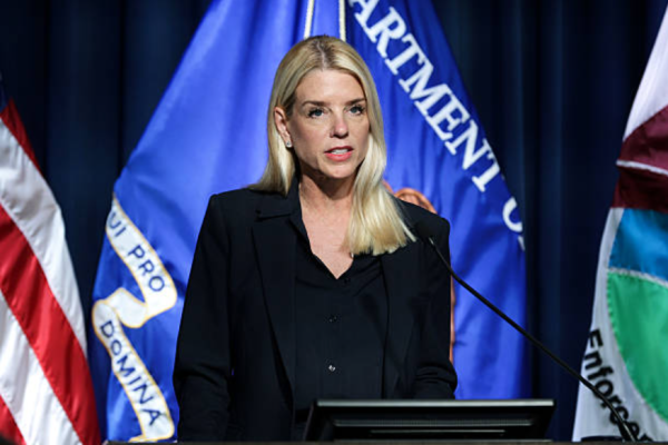美國司法部長帕姆·邦迪（Pam Bondi）。 (Photo by Alex Wong/Getty Images)