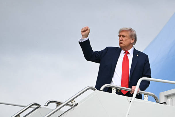 美国总统唐纳德·特朗普（Donald John Trump）。(Photo by ANDREW CABALLERO-REYNOLDS / AFP) (Photo by ANDREW CABALLERO-REYNOLDS/AFP via Getty Images)