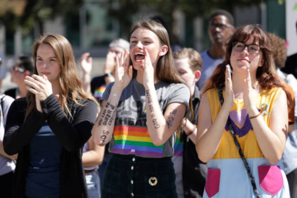 图：阿苏萨太平洋大学的学生。 (Photo by Myung J. Chun/Los Angeles Times via Getty Images)