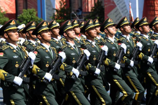 示意图 中国军队阅兵方队列队亮相。 (Photo by Sergey Pyatakov - Host Photo Agency via Getty Images )