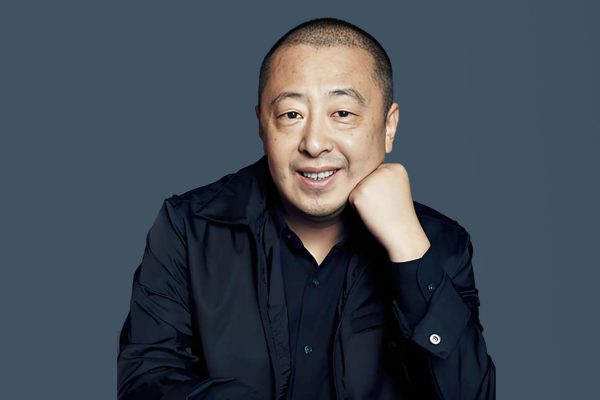 中国艺术家、电影导演:贾樟柯 （百度百科）