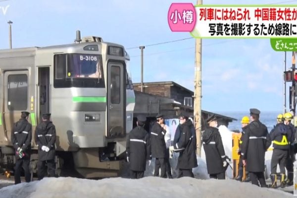 319b27b65c70be2307dcfef254b25f1e2700fb462ea25e99cb74cfff262a49d2