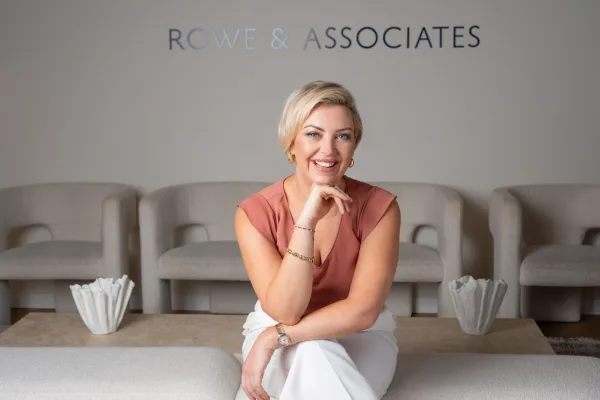 澳大利亚领先心理学家 Clare Rowe （ 图取自facebook / Clare Rowe ）