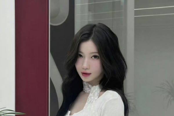 BABYMONSTER成员Asa（图片来源：Instagram）
