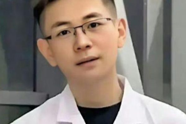 已故中國腎臟移植實習醫師羅帥宇。（翻攝微博）